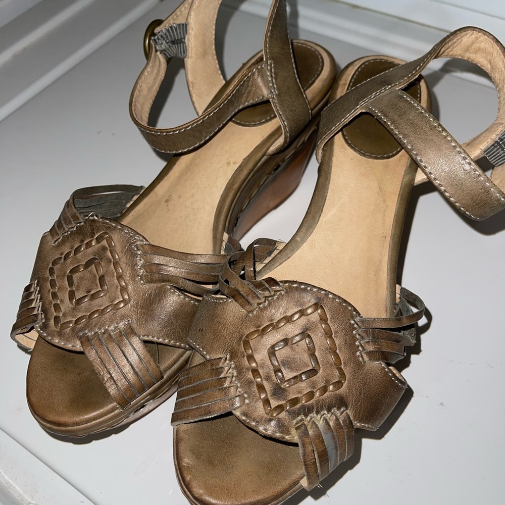 Frye Huarache platform wedges